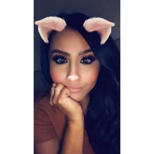 Meet your Posher, Monique